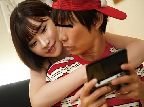 Bỏ điện thoại xuống lớn rồi phải chơi gái chứ đừng chơi game