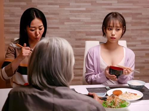 Cô con gái xinh đẹp của mẹ kế