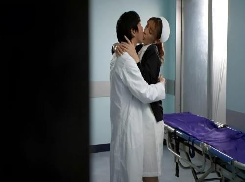 Ca trực đêm viên mãn của em y tá