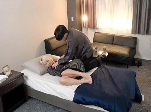 Em đồng nghiệp đã có chồng vẫn thích đi ngoại tình