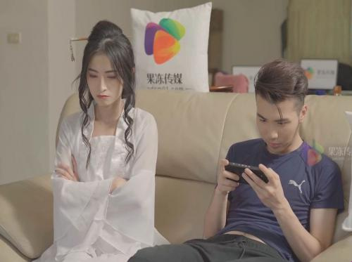 杭女士厌倦了她的叔叔去找一个他妈的男孩
