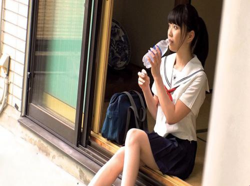 生徒に麻酔薬を投与し、その後レイプする