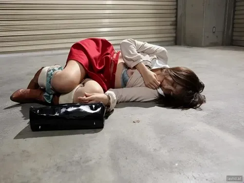 Rape of beautiful sister on the subway