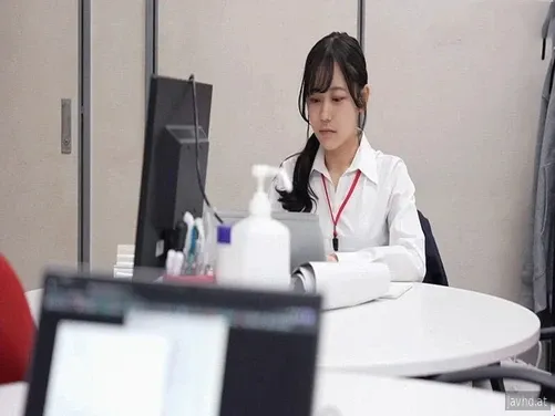 和可爱的同事一起加班